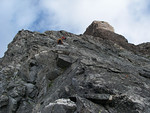 Drizzlepuss, a tower with what the guidebook describes as a "terrifying view" of the route.
In front of us are two EXUM guides with two of their clients (father and daughter).